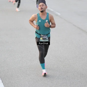 Runner Photo 6815117