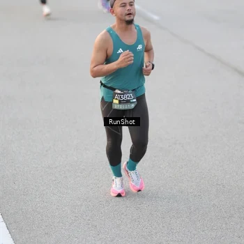 Runner Photo 6815121