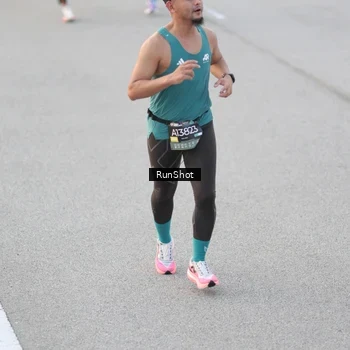 Runner Photo 6815122
