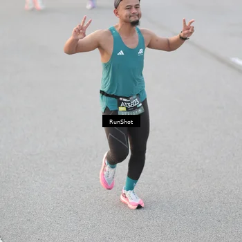 Runner Photo 6815126