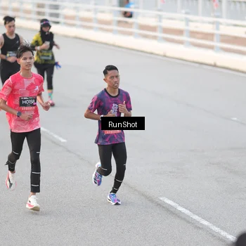 Runner Photo 6815142