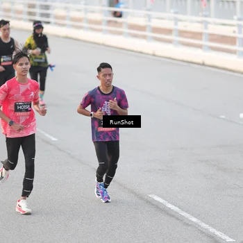 Runner Photo 6815150