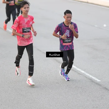Runner Photo 6815153