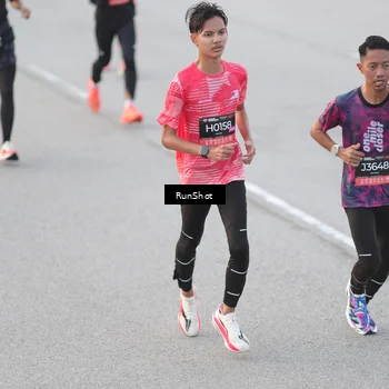 Runner Photo 6815162