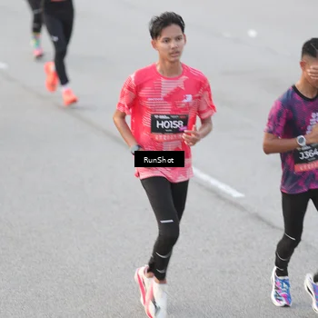 Runner Photo 6815164
