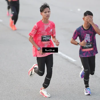 Runner Photo 6815167