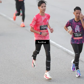 Runner Photo 6815170
