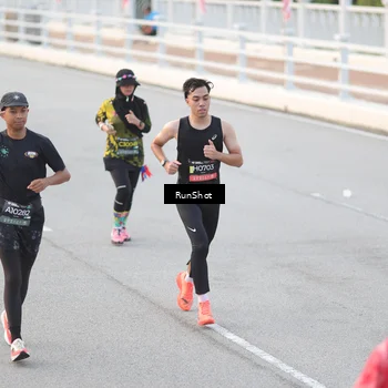 Runner Photo 6815174