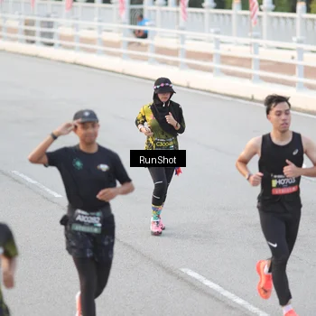 Runner Photo 6815180