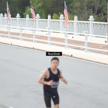 Runner Photo 6815253