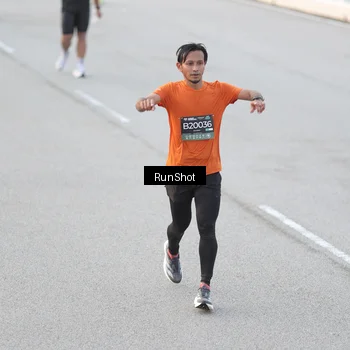 Runner Photo 6815630