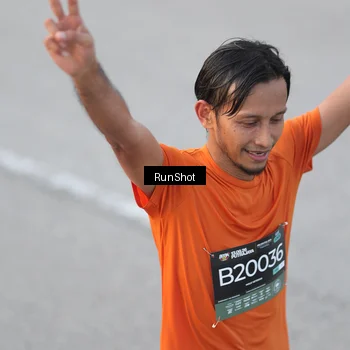 Runner Photo 6815670