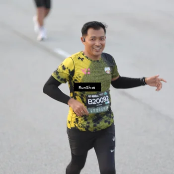 Runner Photo 6815685