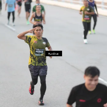 Runner Photo 6815740