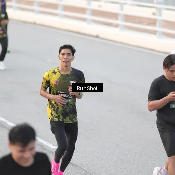 Runner Photo 6815745