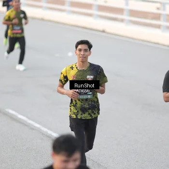 Runner Photo 6815748