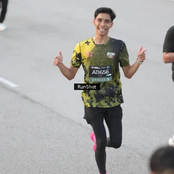 Runner Photo 6815756