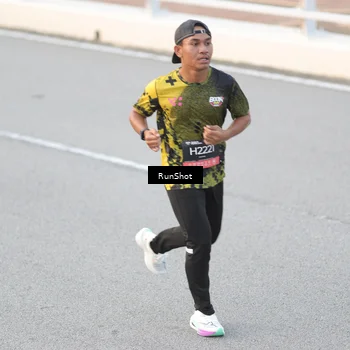 Runner Photo 6815790