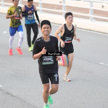 Runner Photo 6815813