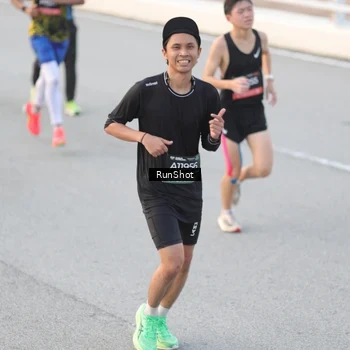 Runner Photo 6815815