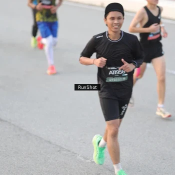 Runner Photo 6815816