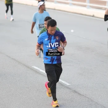 Runner Photo 6815825