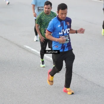 Runner Photo 6815830