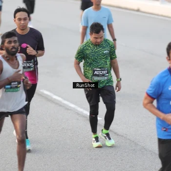Runner Photo 6815834