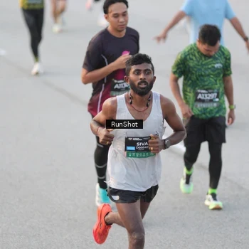 Runner Photo 6815837