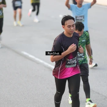 Runner Photo 6815845