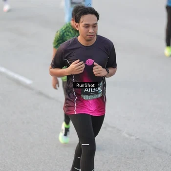 Runner Photo 6815850