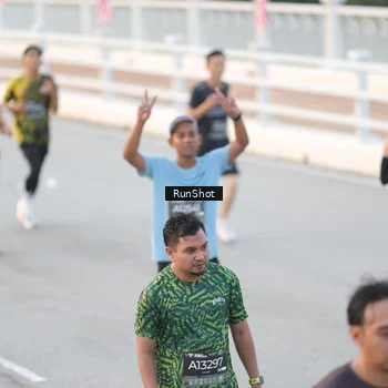 Runner Photo 6815854