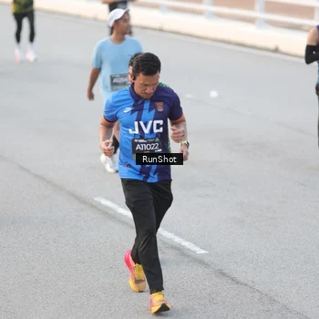 Runner Photo 6815855