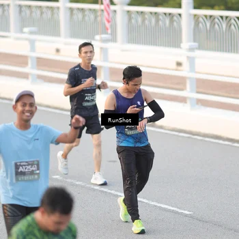 Runner Photo 6815883