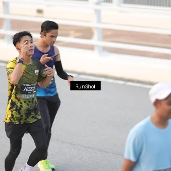 Runner Photo 6815905