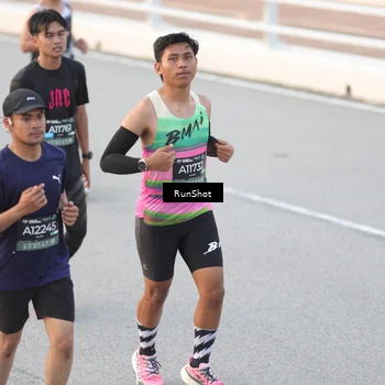 Runner Photo 6815925