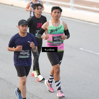 Runner Photo 6815926