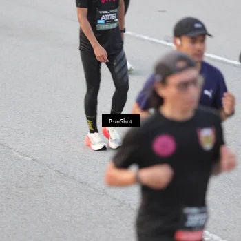 Runner Photo 6815938