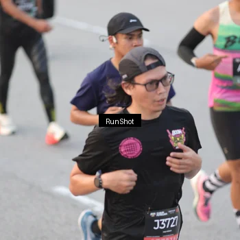 Runner Photo 6815945