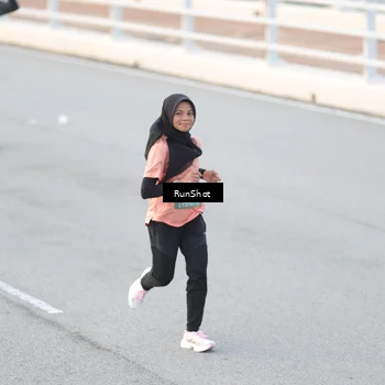 Runner Photo 6815979