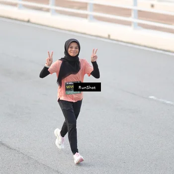Runner Photo 6815987