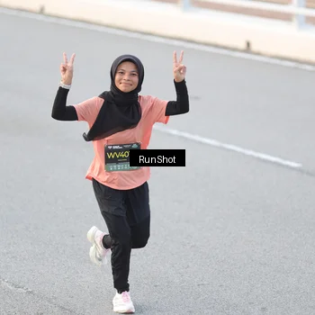 Runner Photo 6815996