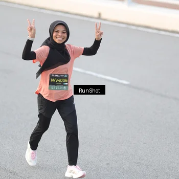 Runner Photo 6815999
