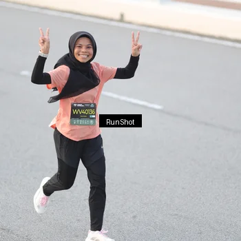Runner Photo 6816000