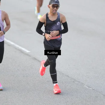 Runner Photo 6816005
