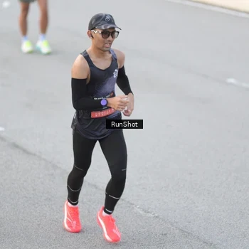 Runner Photo 6816009