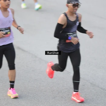 Runner Photo 6816011