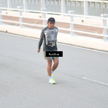 Runner Photo 6816031