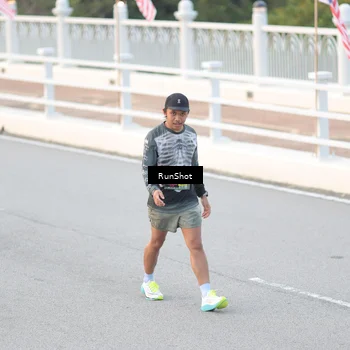 Runner Photo 6816036