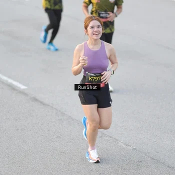 Runner Photo 6816063